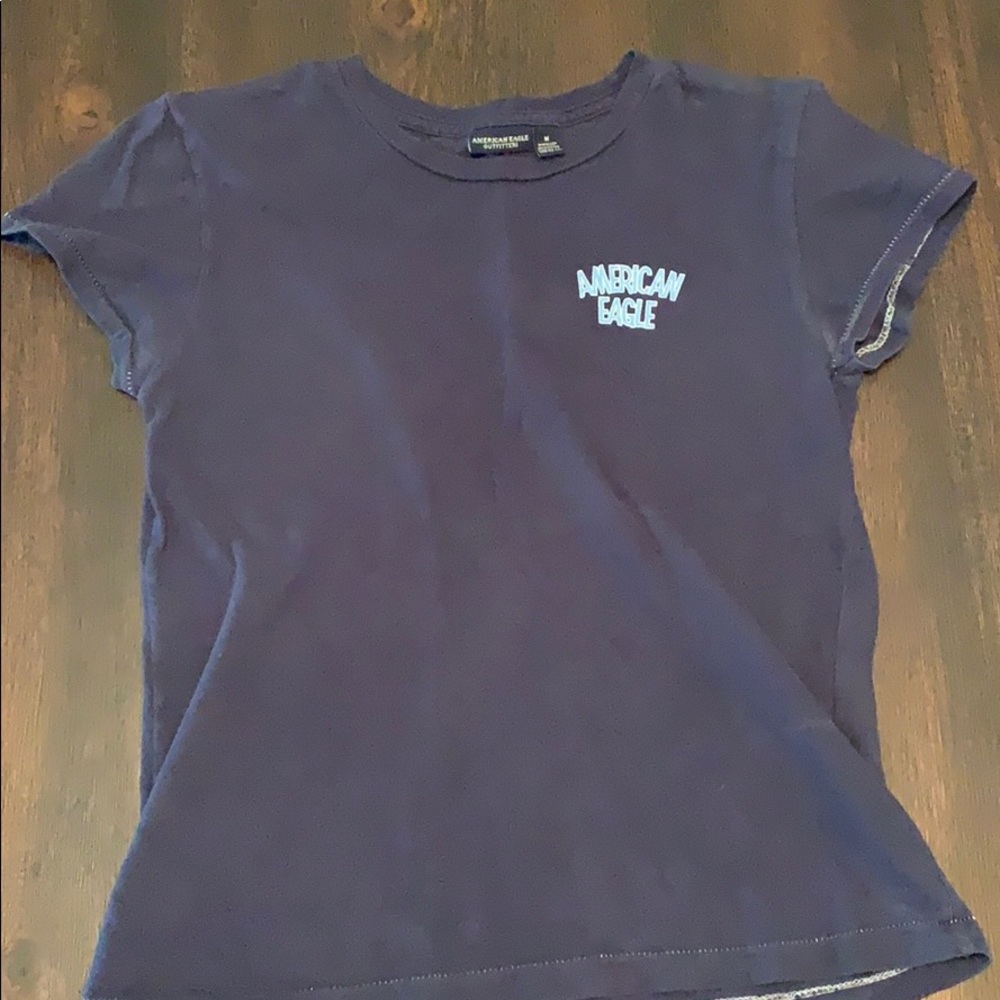 American Eagle t shirt